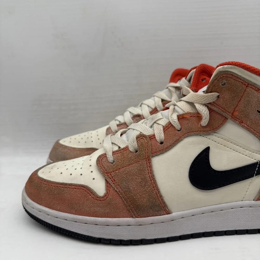 Nike Air Jordan 1 Mid Team Orange Black Sail White DV1336-800 Size 7 Y